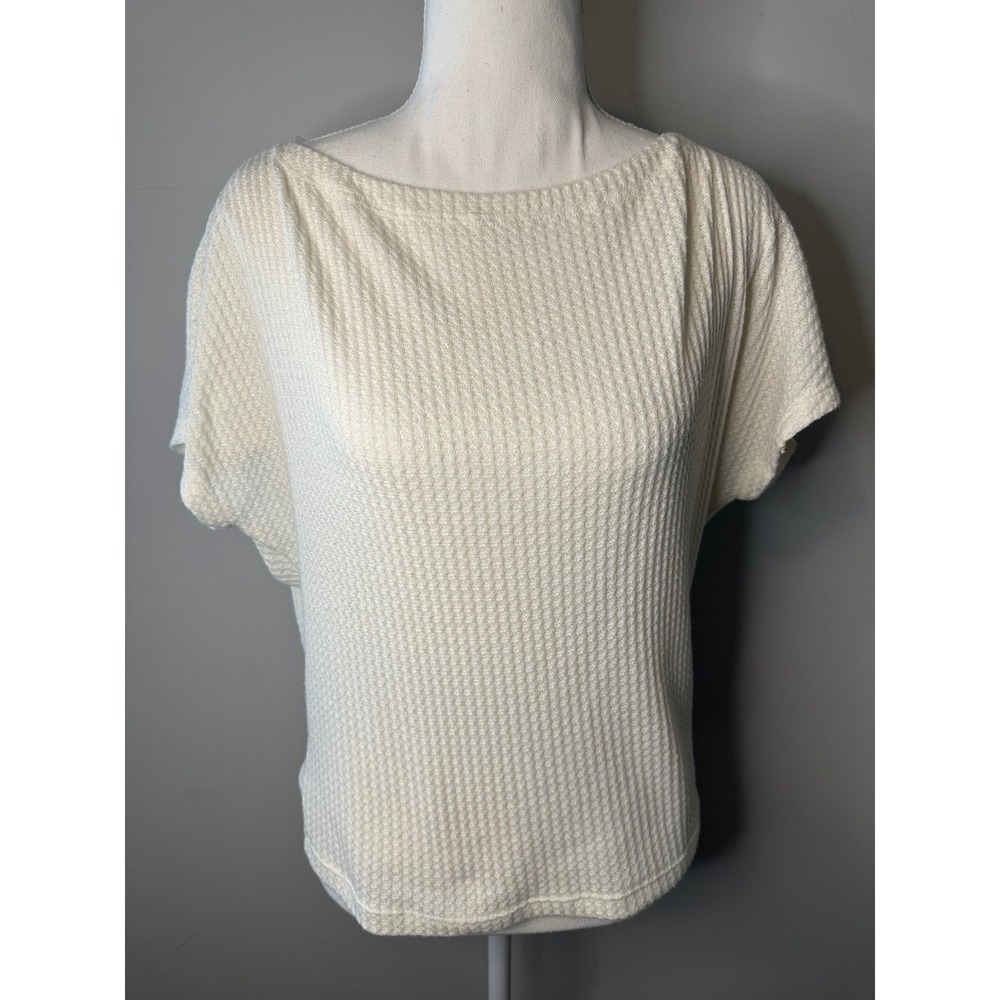 Express Off-White‎ shortsleeve top